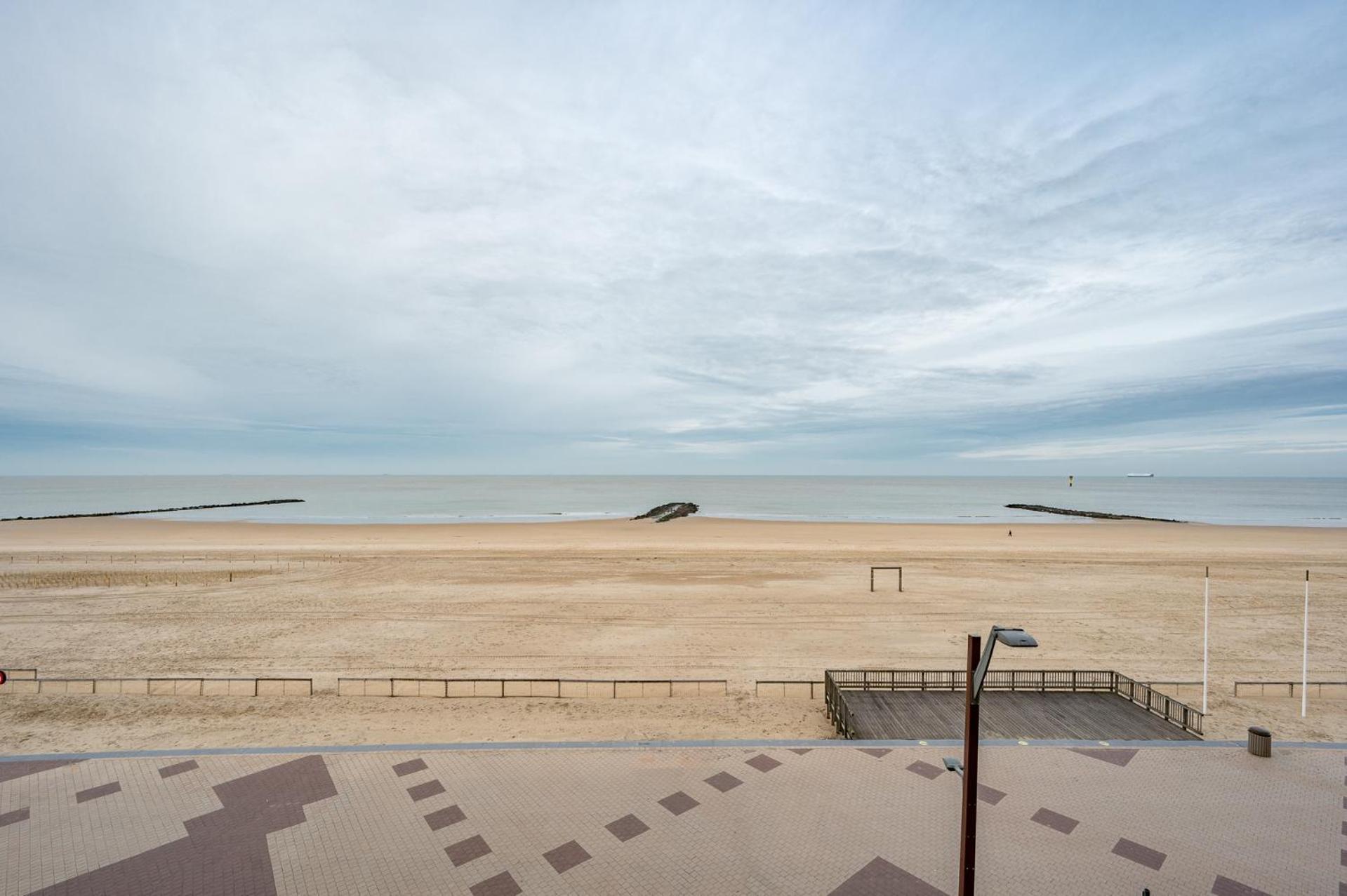 Appartementen Op De Zeedijk In Knokke Op De 3E En 4E Verdieping Van Logie Marie Kültér fotó